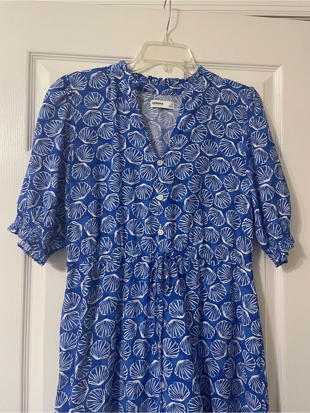 NWOT Cute flowy sundress- medium